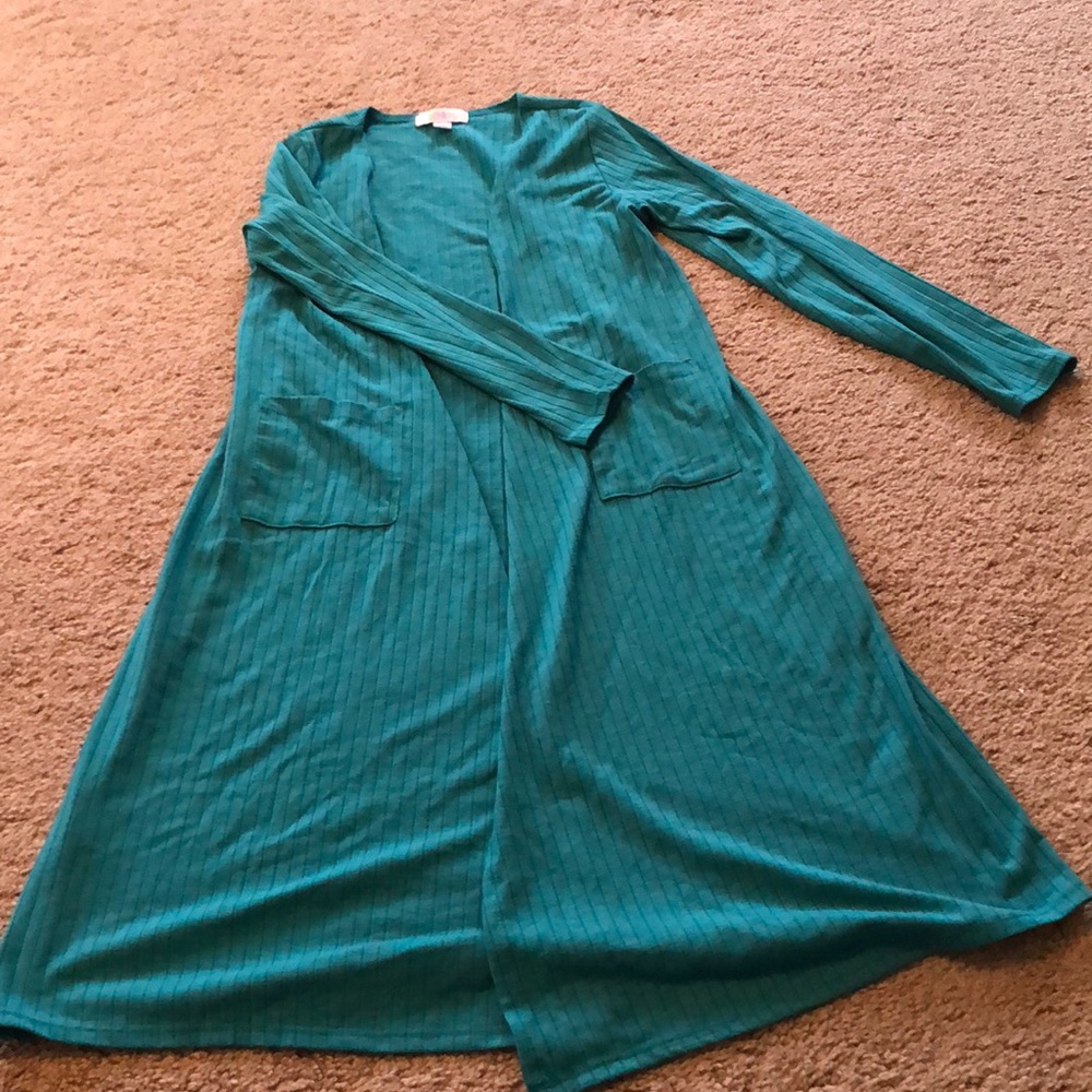 Size 12 Lularoe Sariah Lightweight Sweater